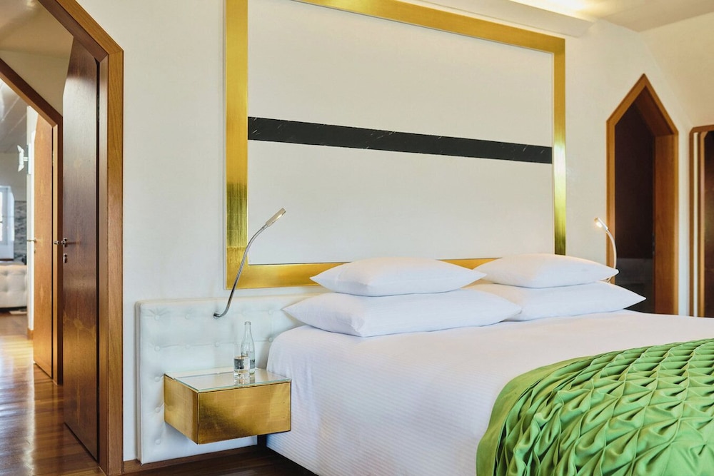 Penthouse (Suite with Rooftop Terrace) thumbnail 5