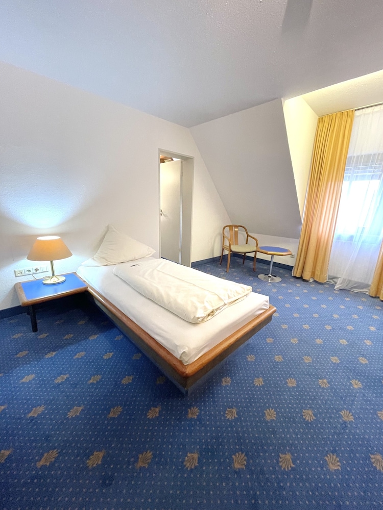 Single Room, Courtyard View photo 3