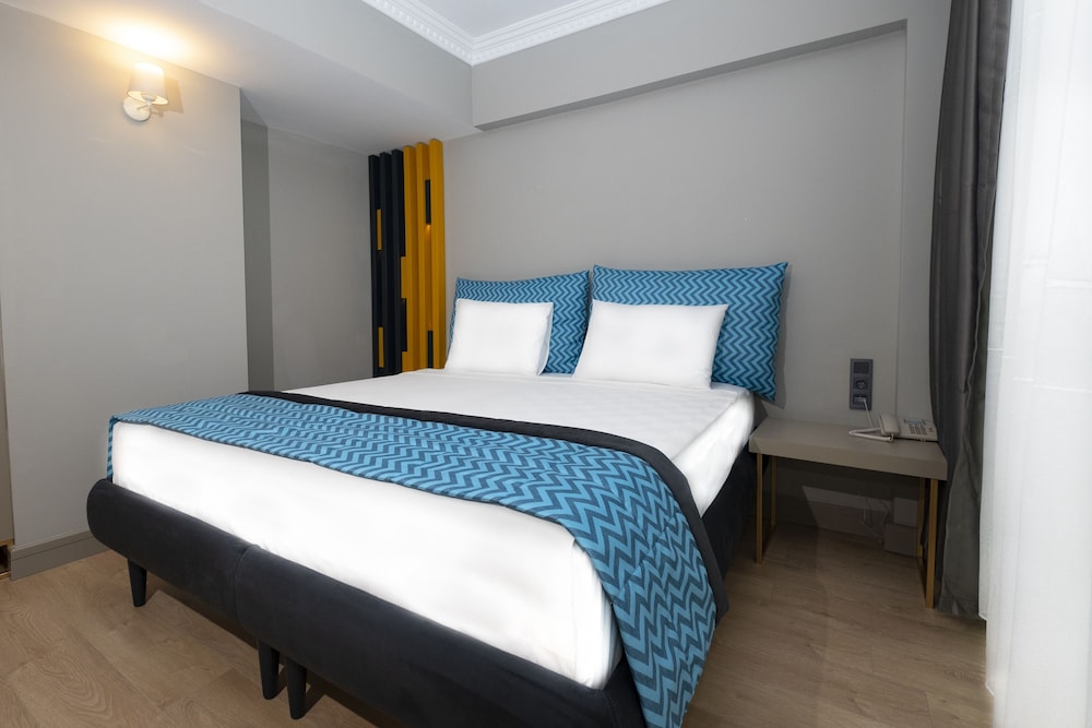 Direct Sea View Double or Twin Room photo 1