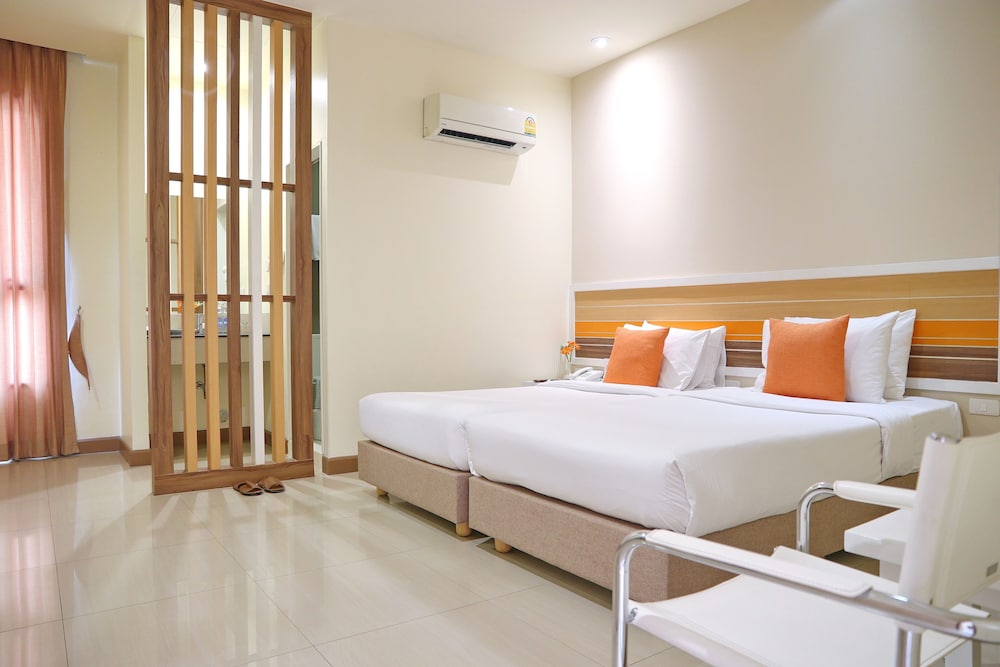 Deluxe Room - Photo 4