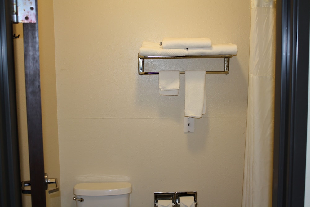 Suite, Non Smoking (2 Double Beds, or 2 Queen Beds) - Photo 24