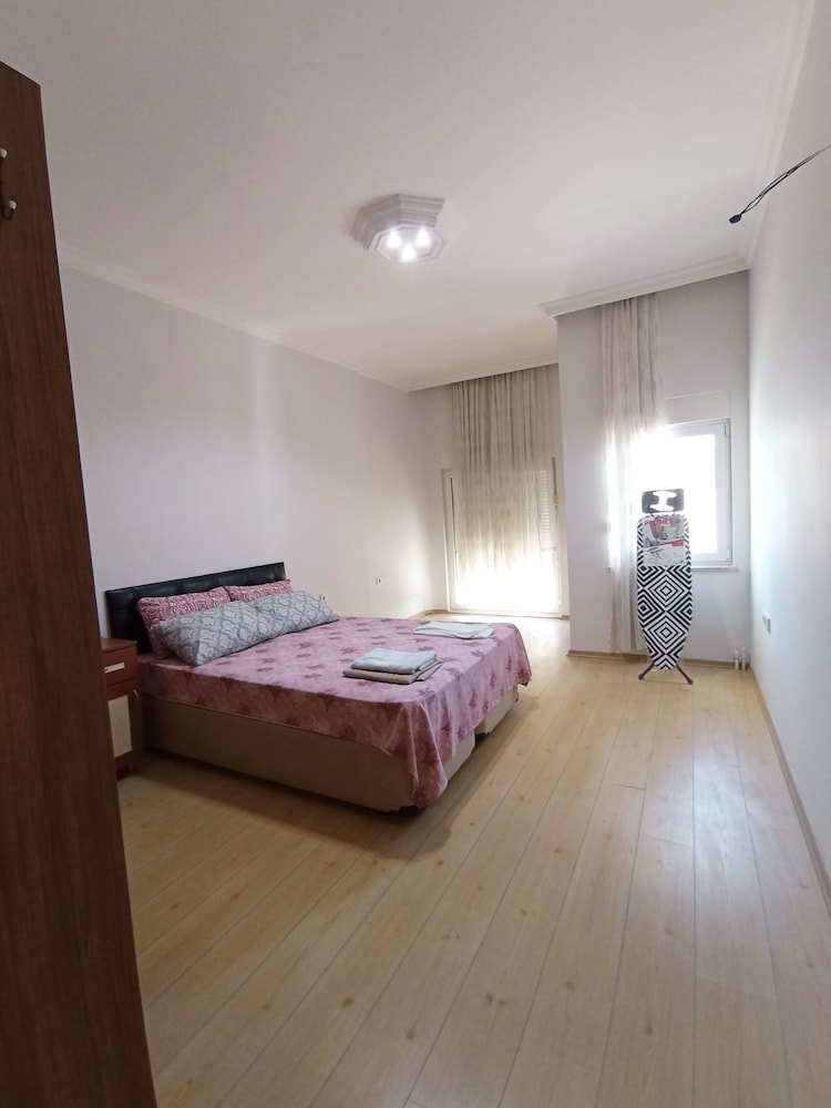 Exclusive Apartment, 1 Bedroom, Balcony, Mountain View