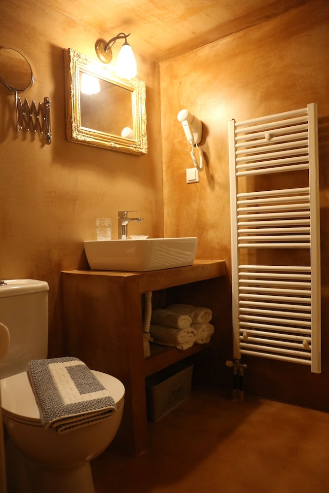 Luxury Room, Bathtub photo 2