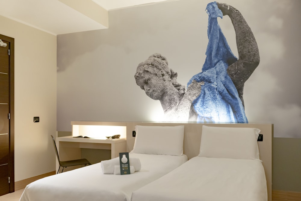 Economy Twin Room, Non Smoking