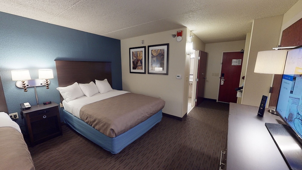 Room, 2 Queen Beds, Non Smoking - Photo 1