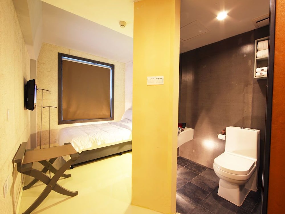 Comfort Room photo 2
