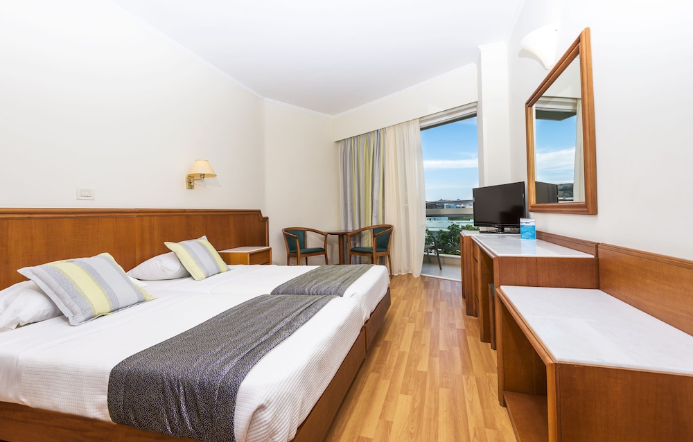 Double Room, Partial Sea View - Photo 12