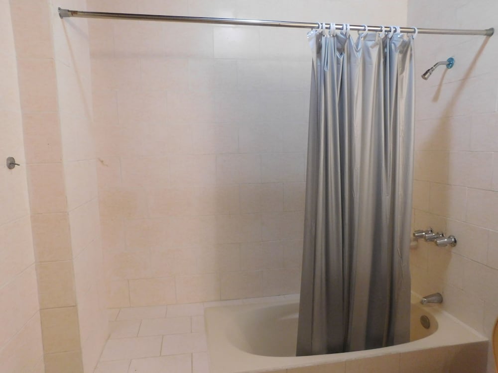 Basic Suite, 1 Queen Bed, Balcony, Beachfront photo 3