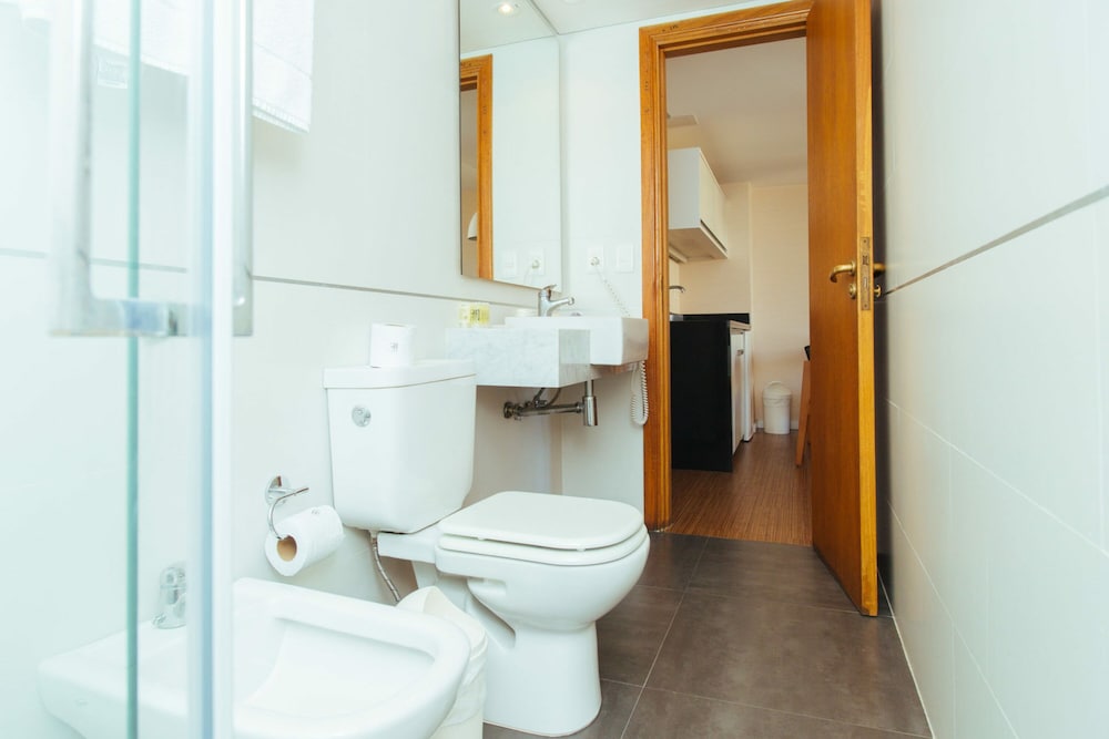 Premium Suite - Photo 10