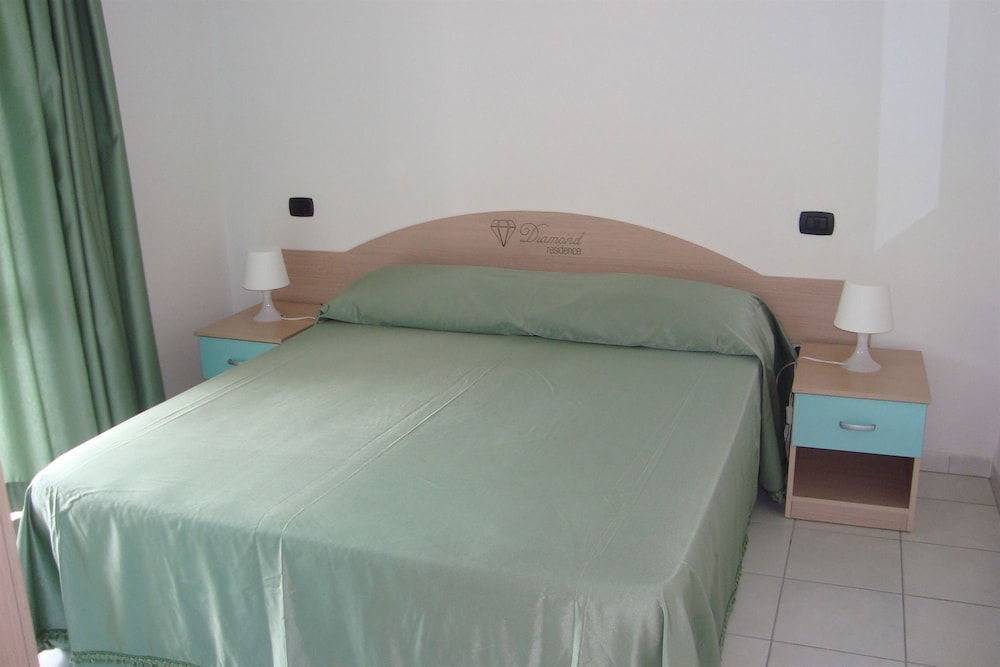 Double or Twin Room - Photo 2