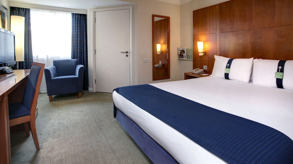 Standard Room, Multiple Beds - Photo 2