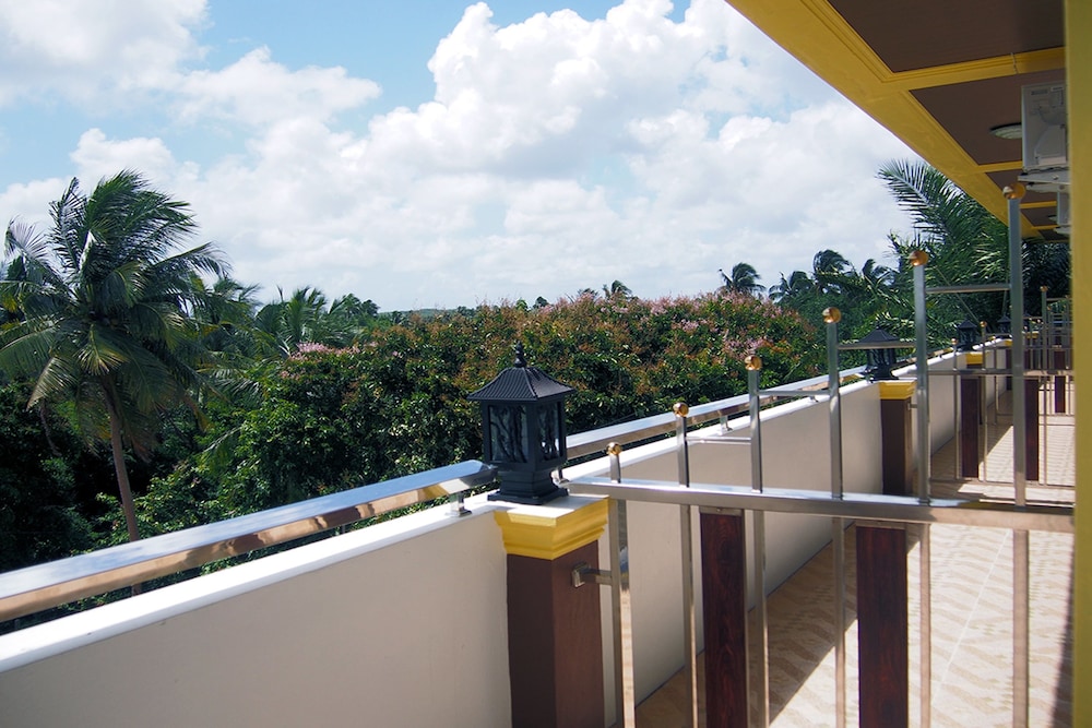 Deluxe Seaview Room Upper Floor photo 2