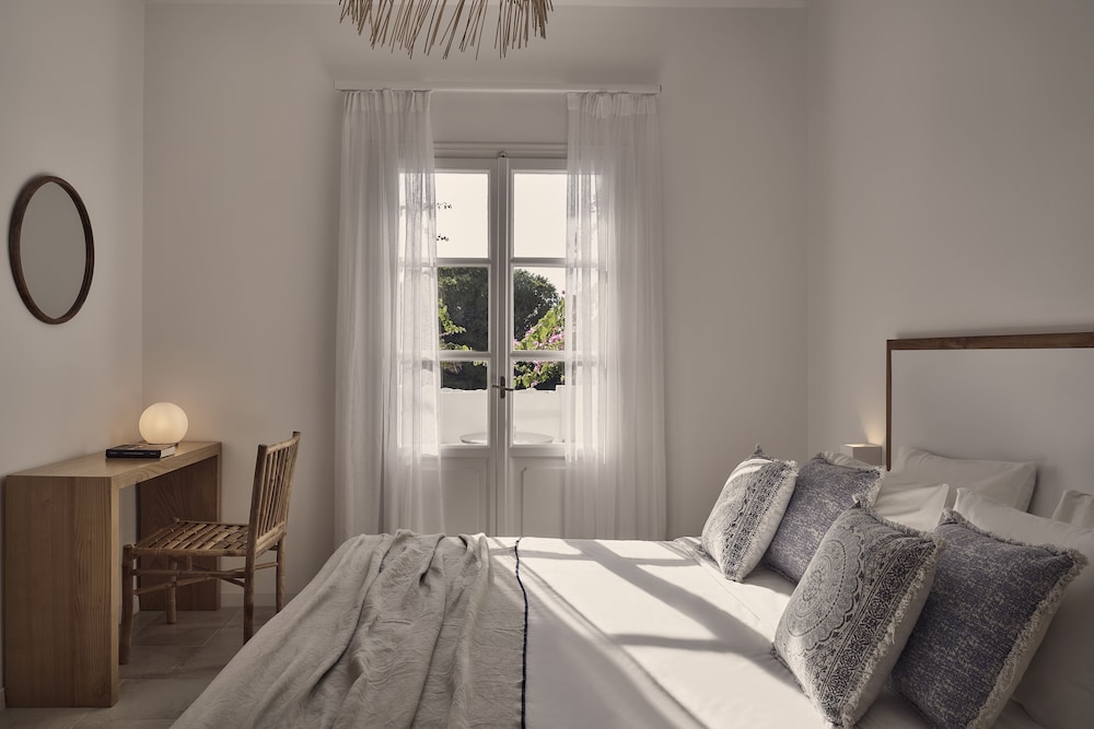 Standard Room - Photo 1