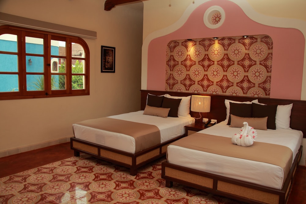 Superior Twin Room, 2 Double Beds, Balcony, Garden View photo 2