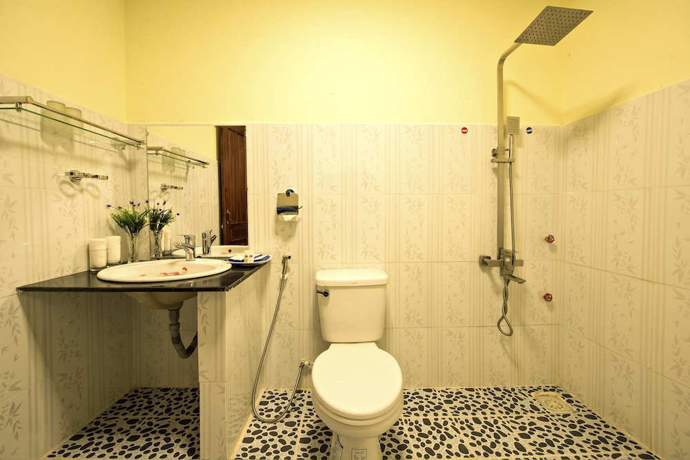 Deluxe Double Room, 1 King Bed, City View photo 2