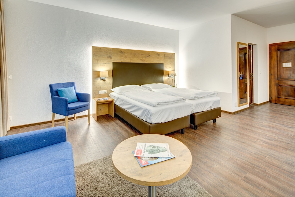 Twin Room, 1 Bedroom, Garden View