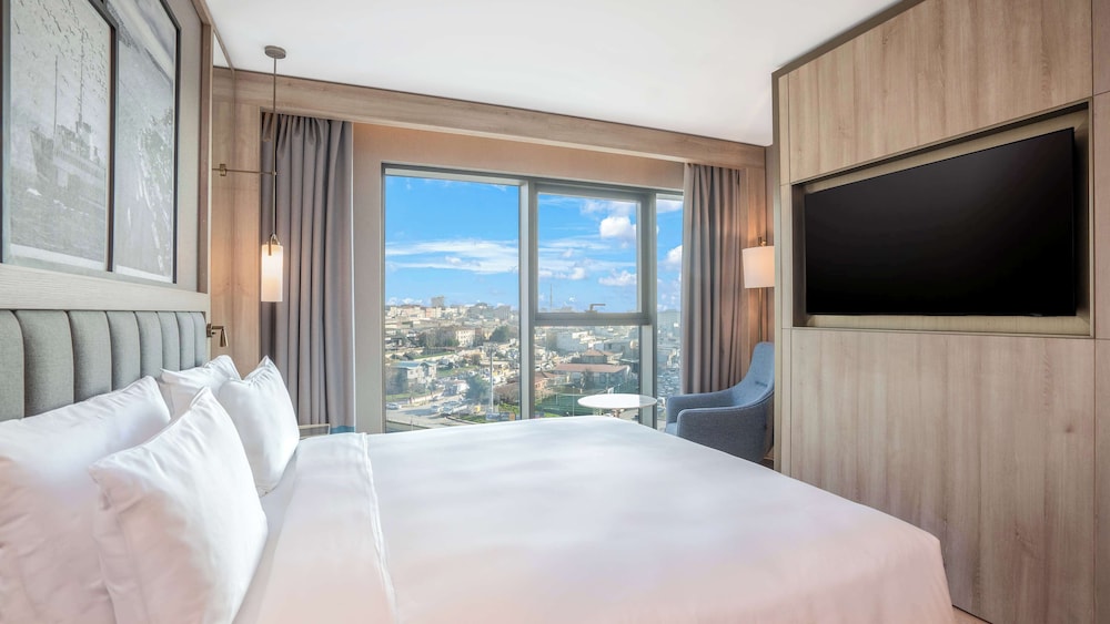 Suite, City View photo 1