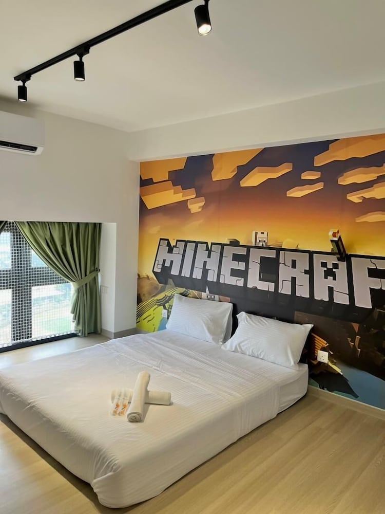 Minecraft Theme Near Legoland - Photo 7