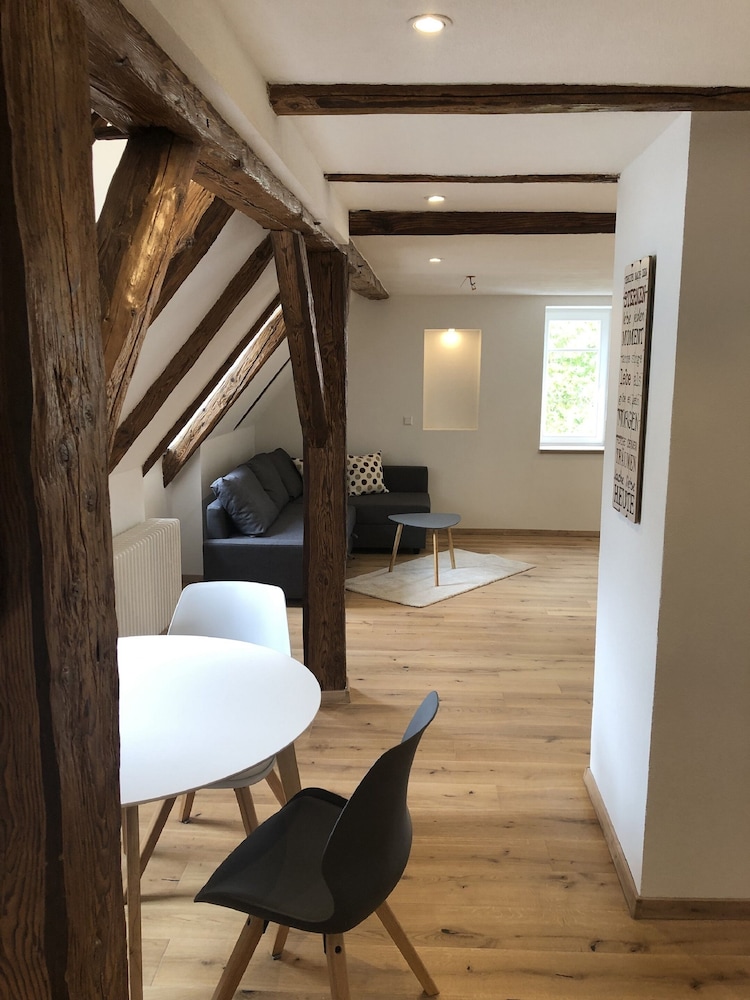 Apartment photo 2