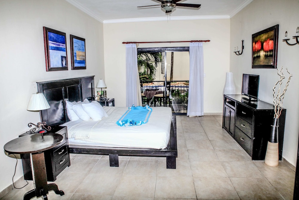 Deluxe Suite photo 2
