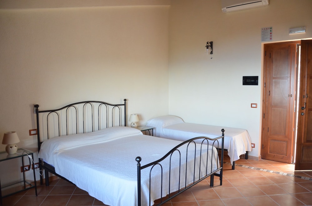 Quadruple Room photo 1