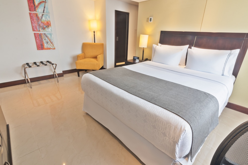 Room, 1 Queen Bed (Habitacion Estandar) - Photo 1