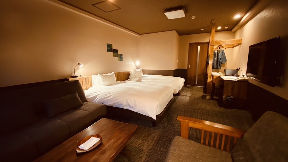 Twin Room with Shower- Non-Smoking photo 2