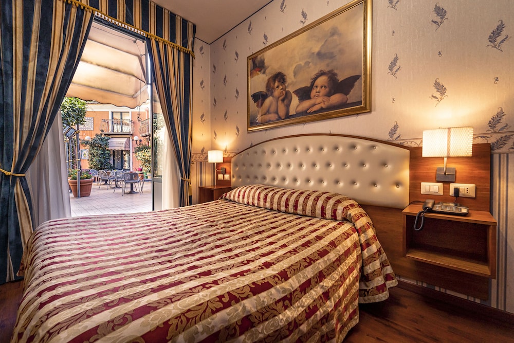 Double Room Single Use, 1 Twin Bed photo 2