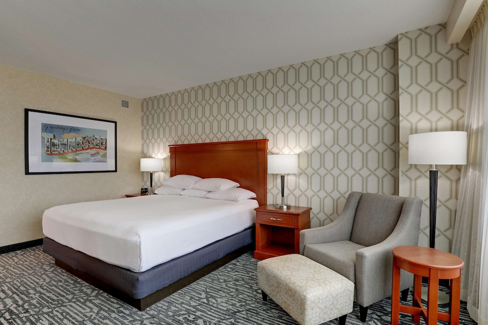Suite, 1 King Bed with Sofa bed, Refrigerator & Microwave (2 Rooms, Upper Floor)