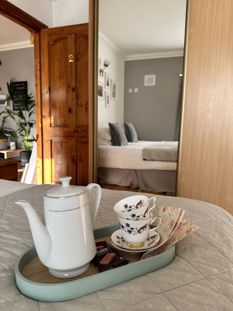 Traditional Double Room, 1 King Bed, Ensuite photo 2