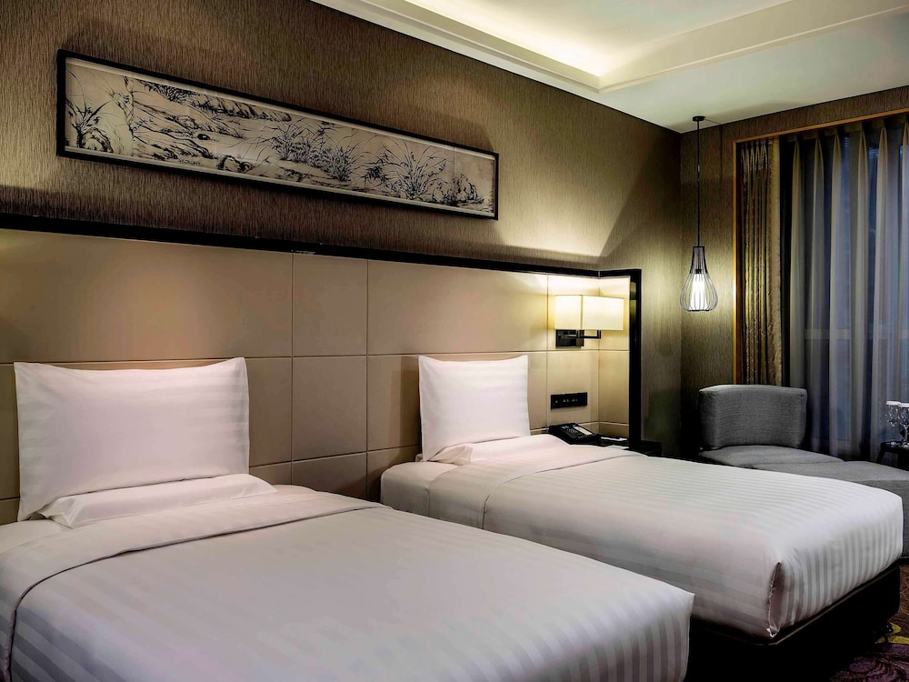 Deluxe Room, 2 Twin Beds, Club Lounge Access (Executive)