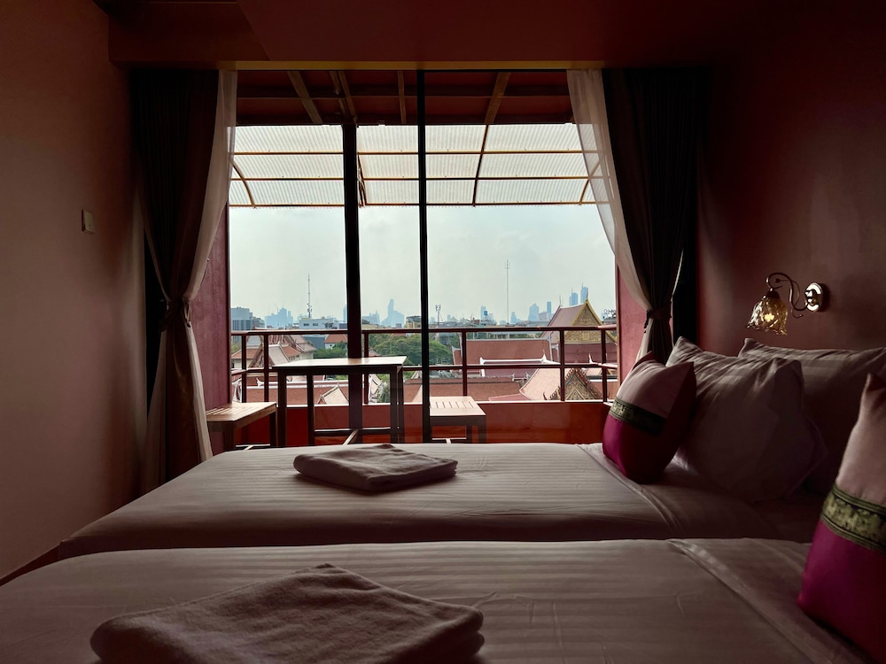 Deluxe Double or Twin Room, City View photo 3