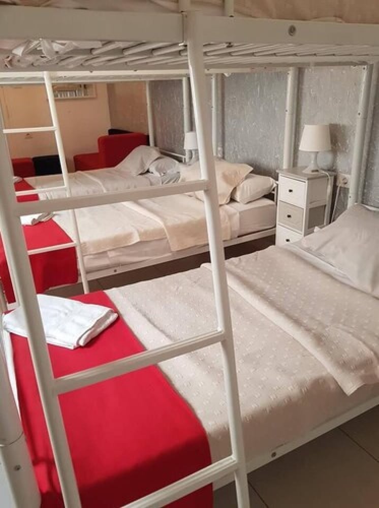 Basic Room, Multiple Beds photo 3