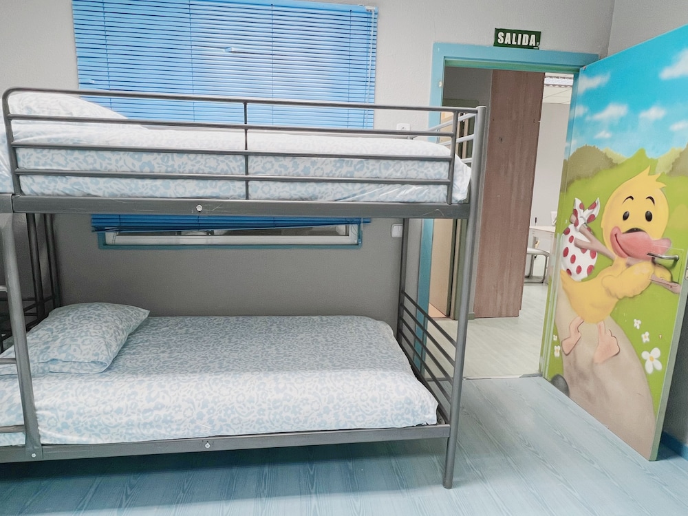 Dormitorio Compartido Básico, Vista al Parque