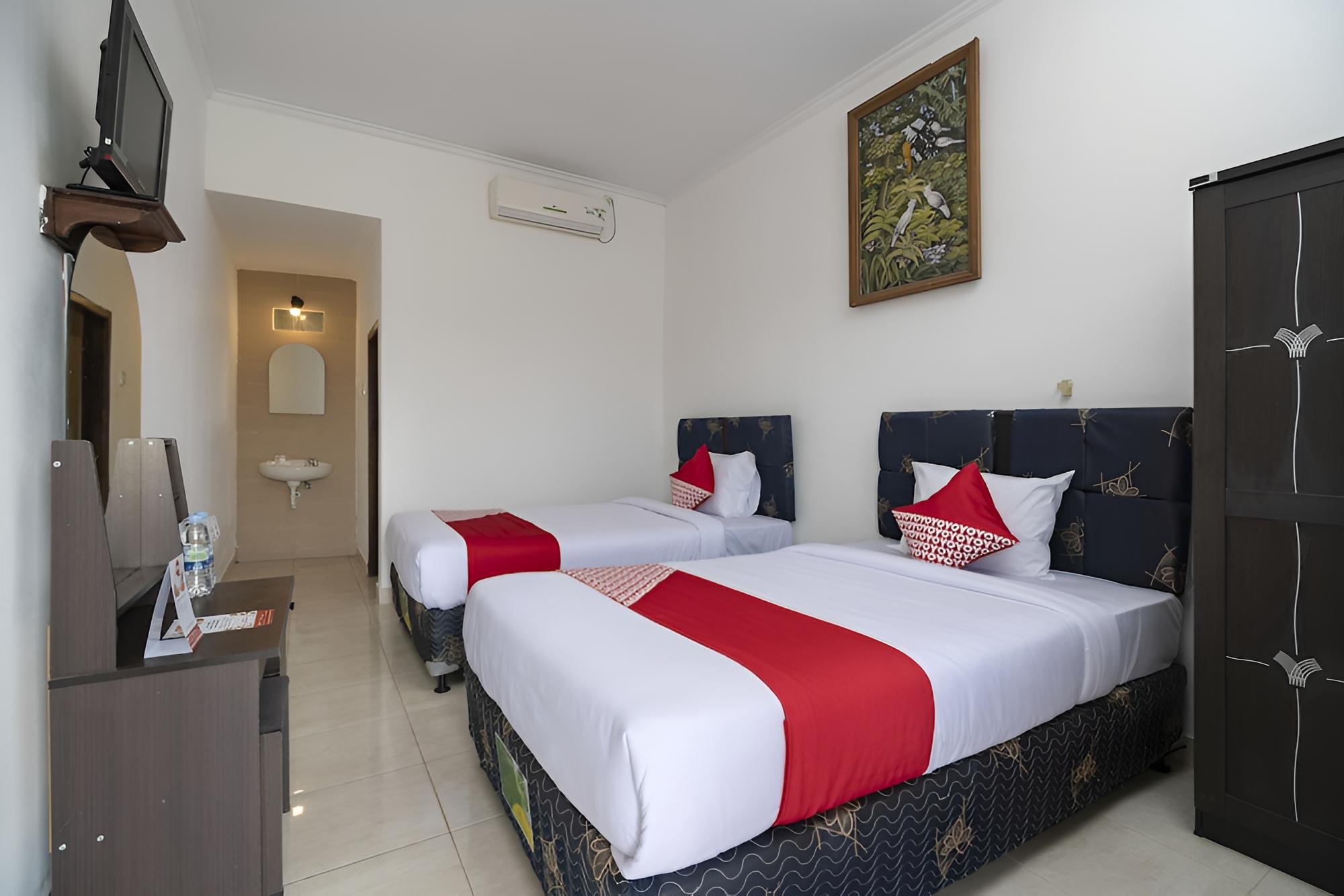 Standard Twin Room, 2 Twin Beds - Photo 1