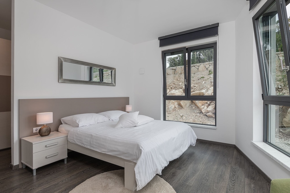 Deluxe Apartment, 3 Bedrooms, Terrace, Sea View (Oleandar 2)