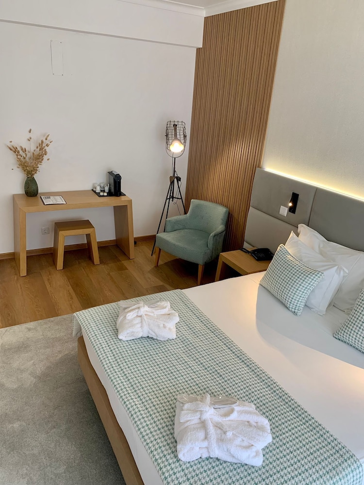 Deluxe Double Room photo 2