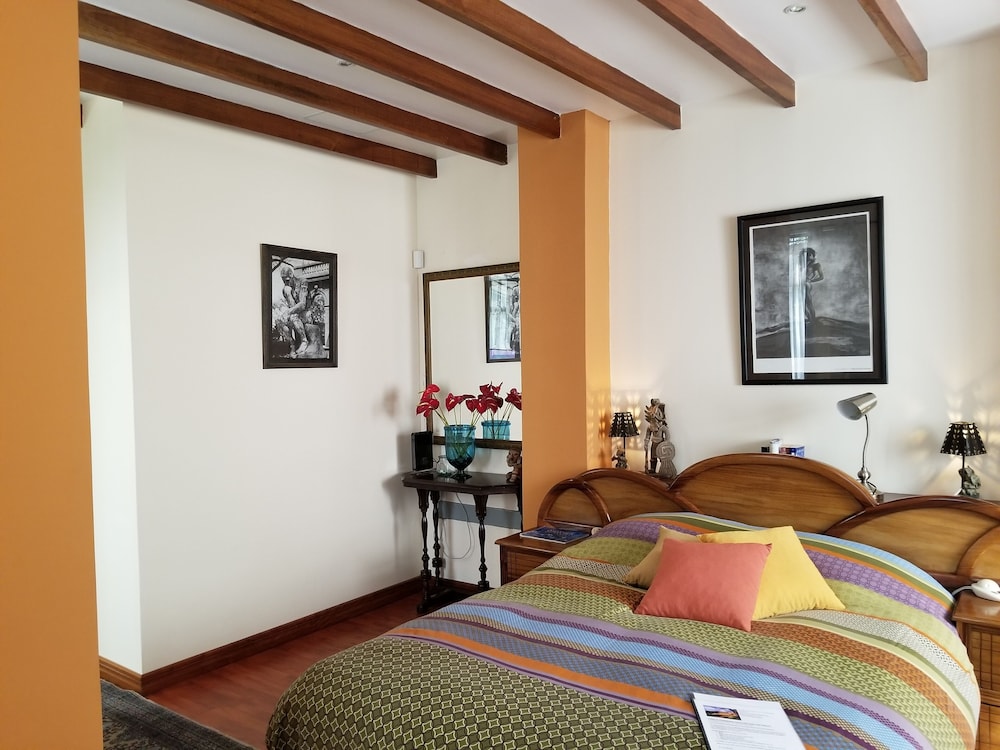Deluxe Suite with Spa Bath