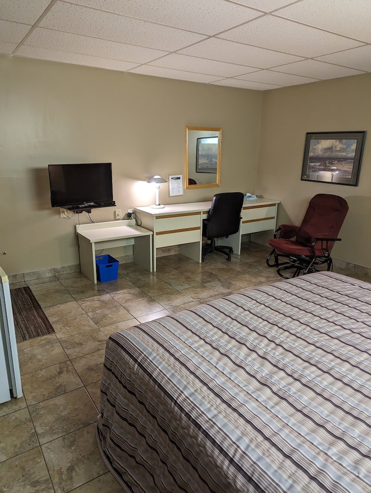 Standard Room, 1 King Bed photo 2