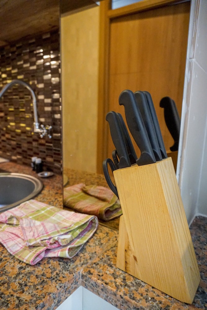 Room - Photo 14