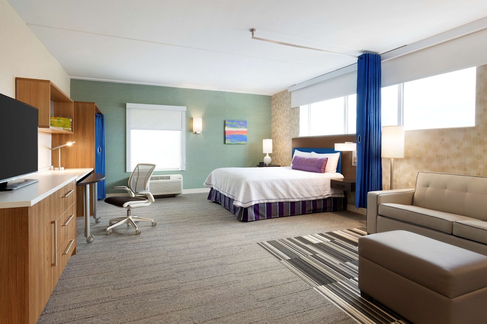 Studio, 1 Queen Bed, Accessible, Bathtub