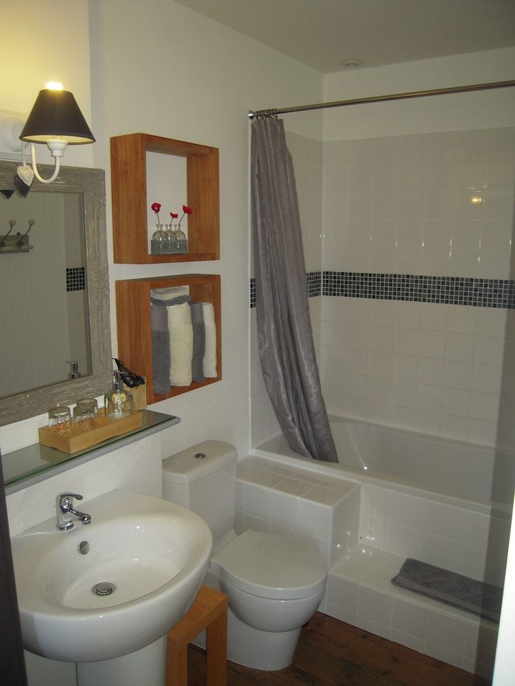 Triple Room (Senséenne) photo 3