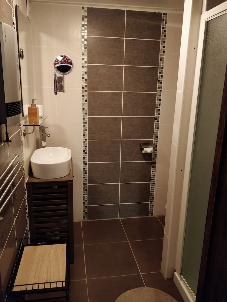 Comfort Double Room, 1 Queen Bed photo 2