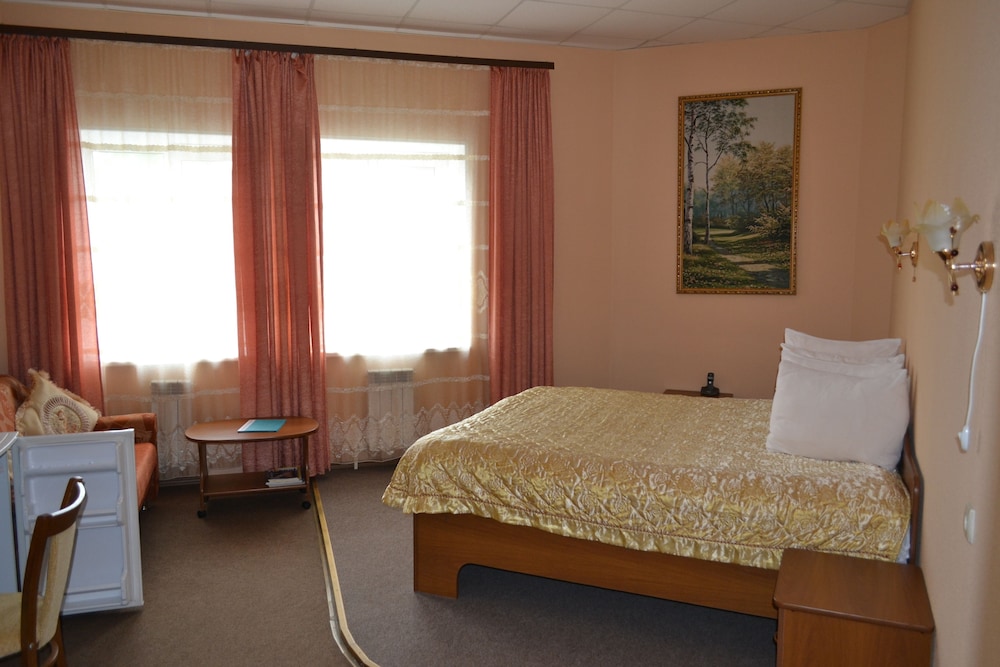 Superior Studio, 1 Bedroom, Accessible (Double Bed And Sofa) photo 2
