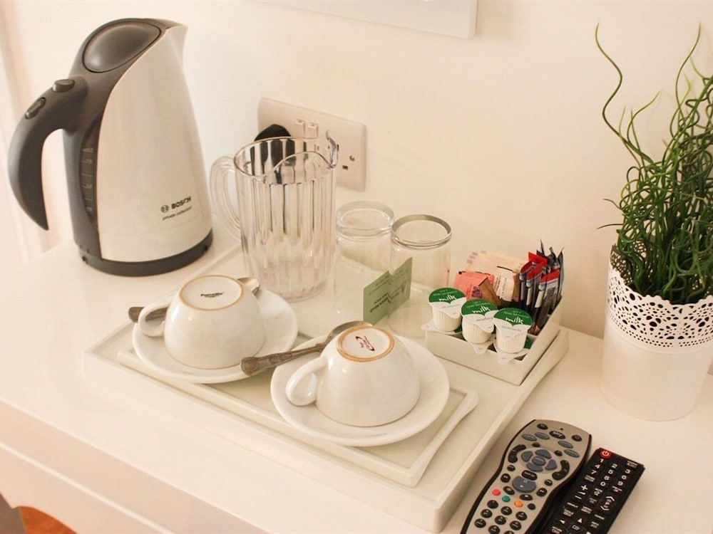 Twin Room, Ensuite photo 3