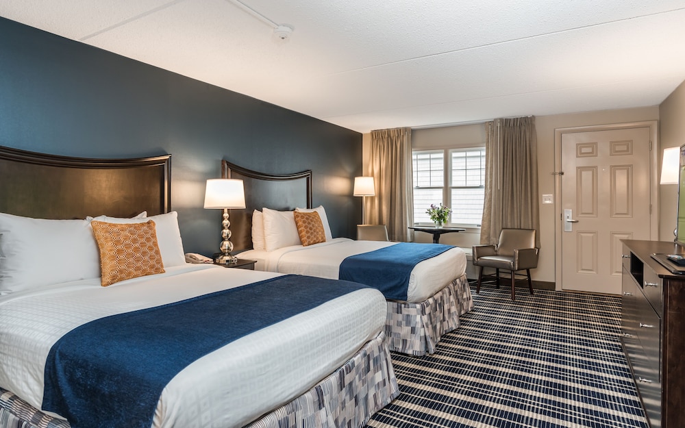 Standard Room, 2 Queen Beds photo 1