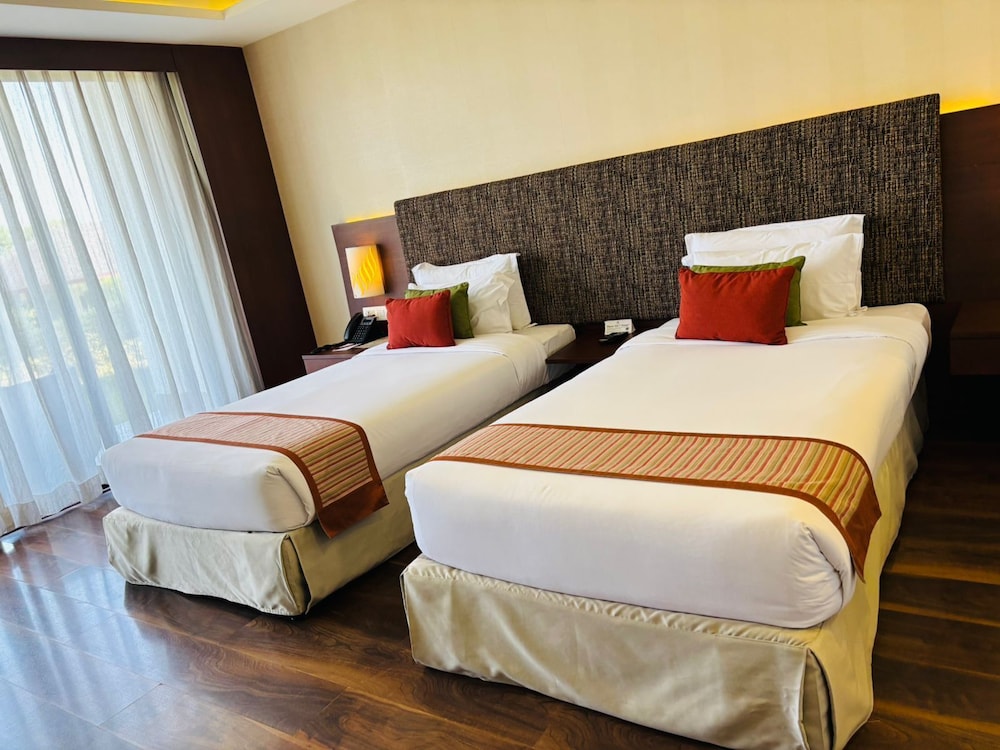 Mountain View Twin Room with Bathtub photo 2