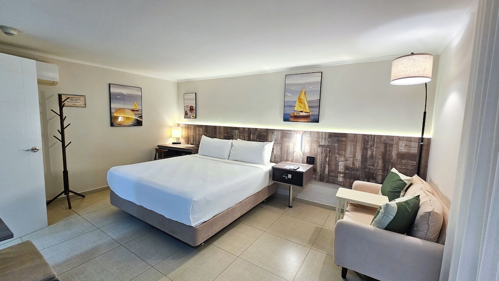 Standard Room, 1 King Bed, Non Smoking