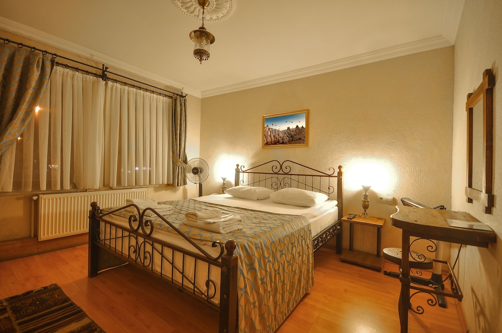 Standard Double Room - Photo 5