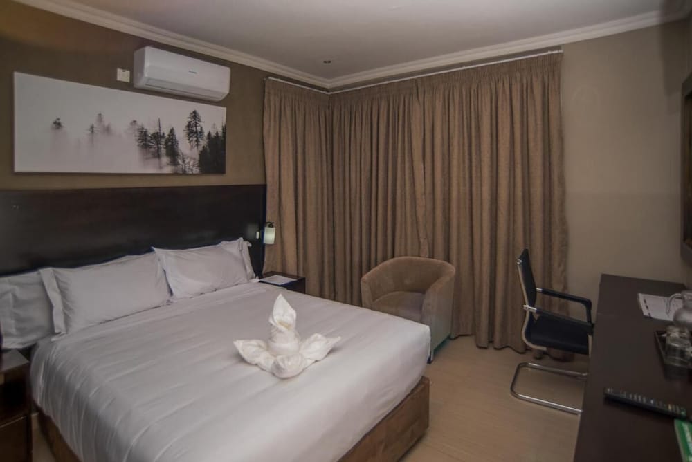 Luxury Double Room, 1 Bedroom, Non Smoking, Garden View photo 1